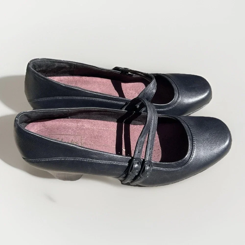 Clarks Womens Sugar Dust Mary‎ Jane Pump Size 9 M Navy Blue Low Block Heel Shoes